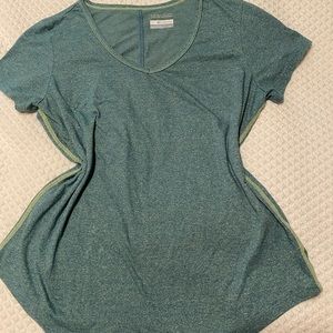 Columbia active shirt green